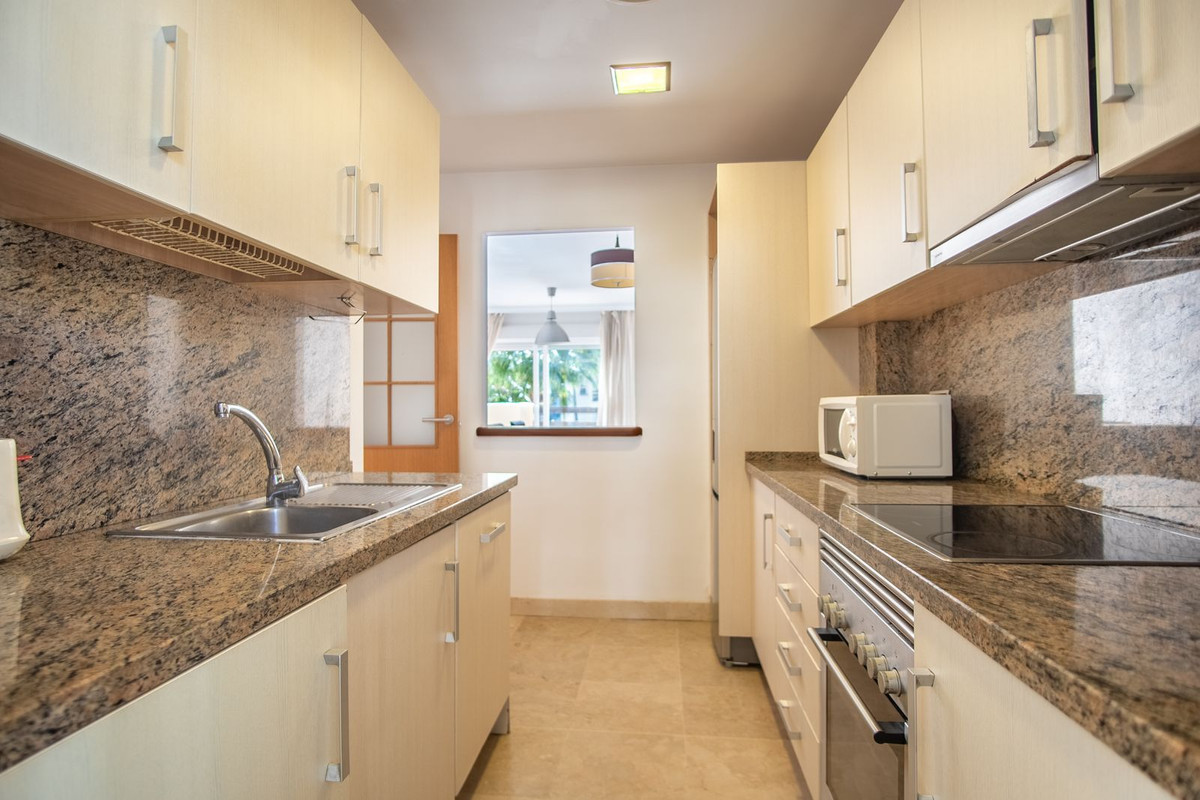 Tussenverdieping Appartement in New Golden Mile-7