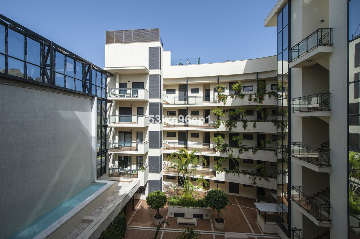 Appartement te koop in New Golden Mile | 2 slaapkamers H5019412