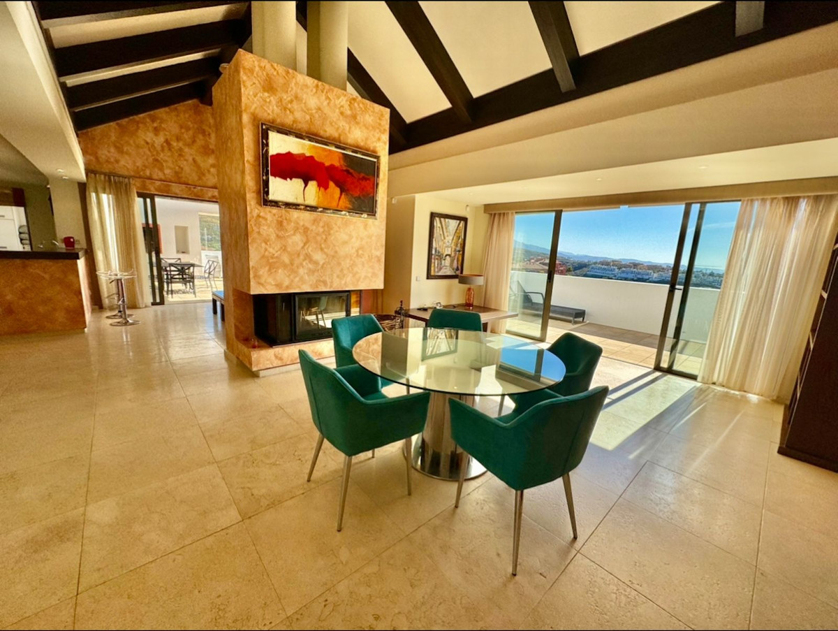 Penthouse in New Golden Mile-10