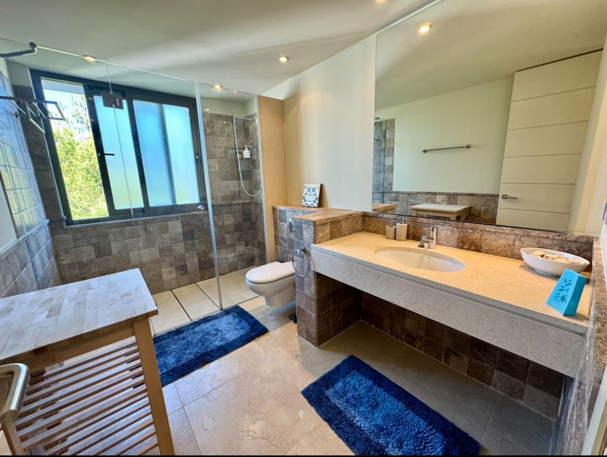 Penthouse in New Golden Mile-18