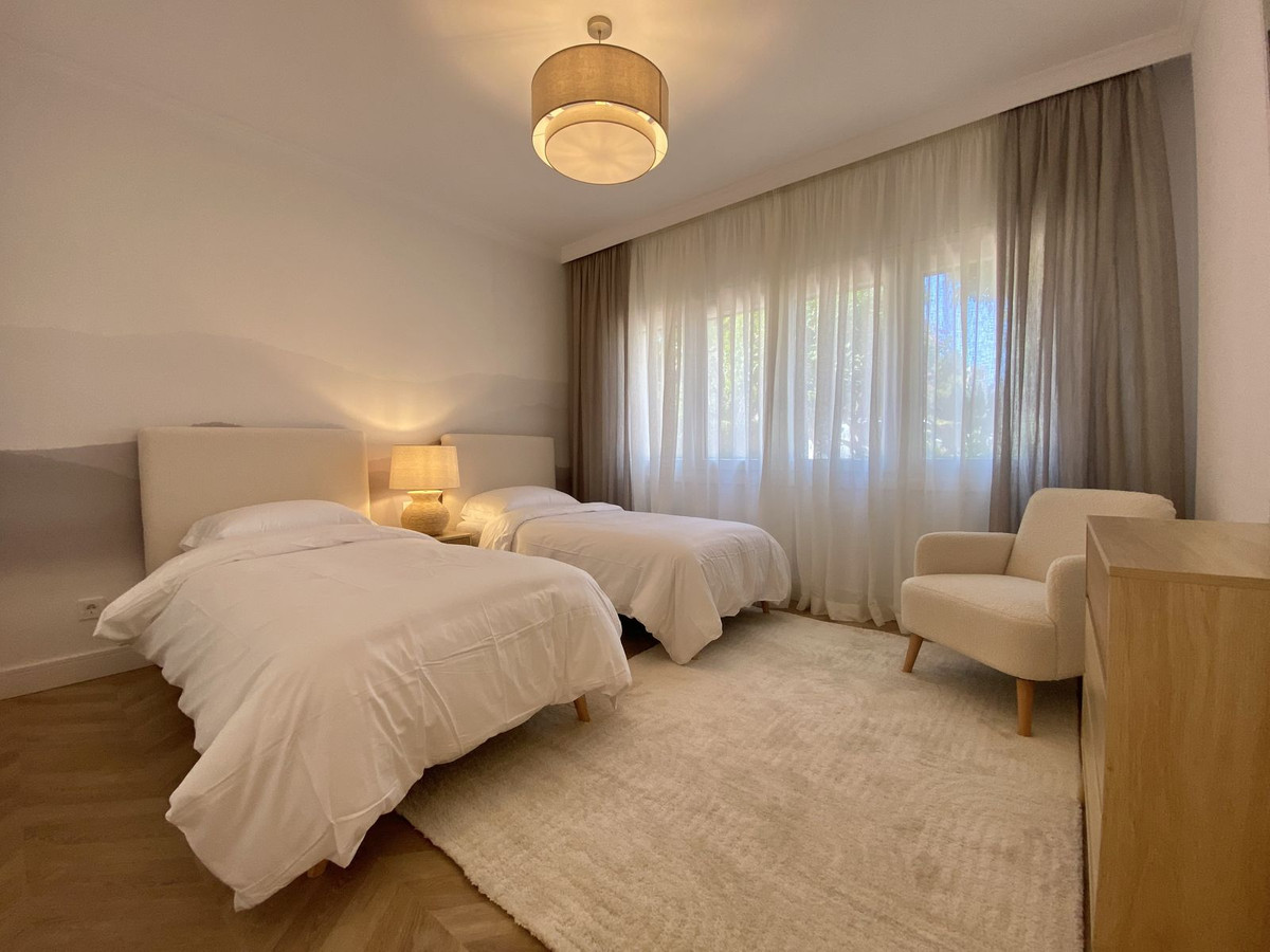 Begane grond appartement in New Golden Mile-15