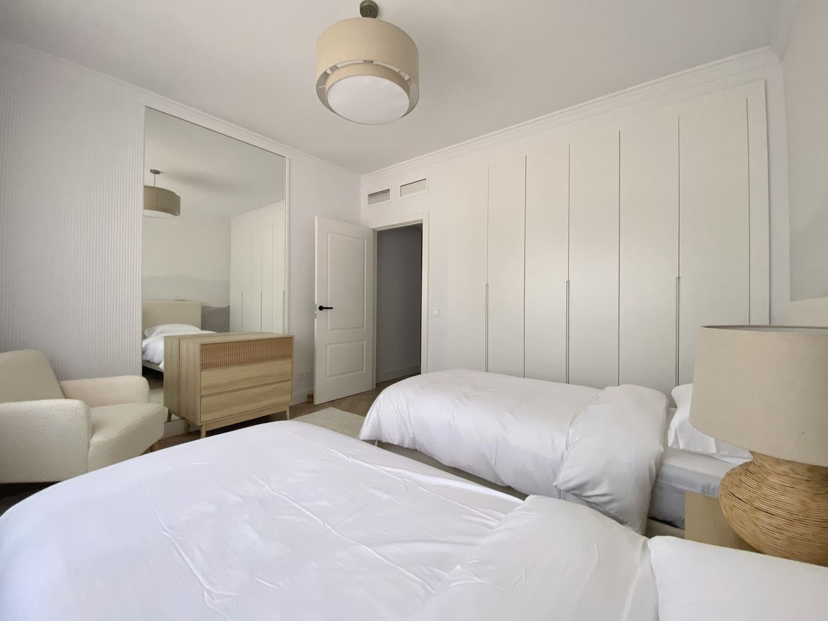 Begane grond appartement in New Golden Mile-16