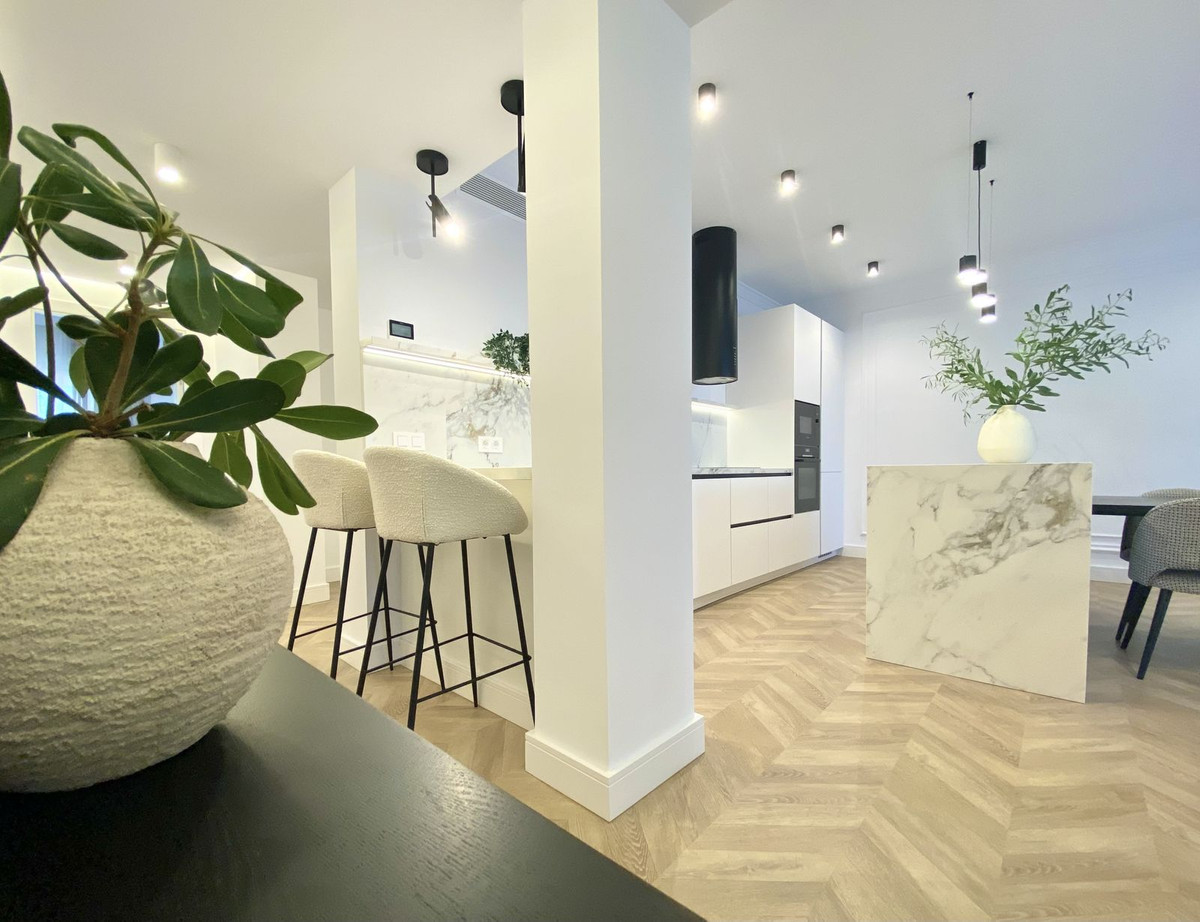 Begane grond appartement in New Golden Mile-3