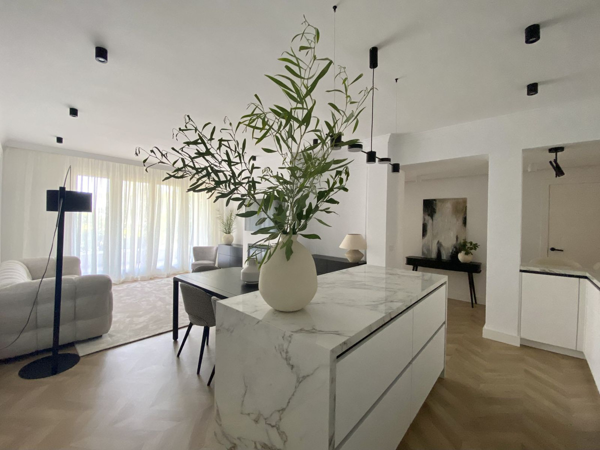 Begane grond appartement in New Golden Mile-9