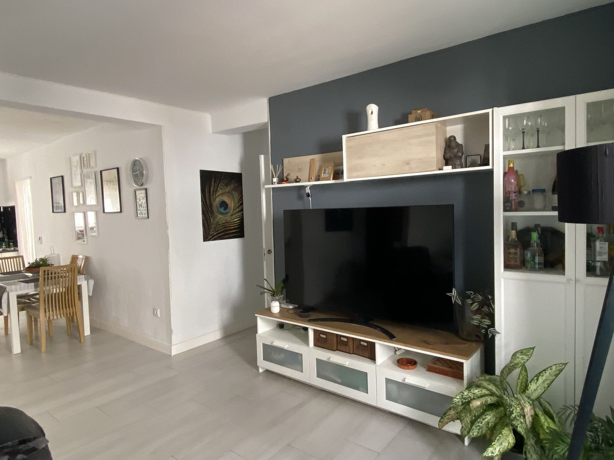 Tussenverdieping Appartement in New Golden Mile-1