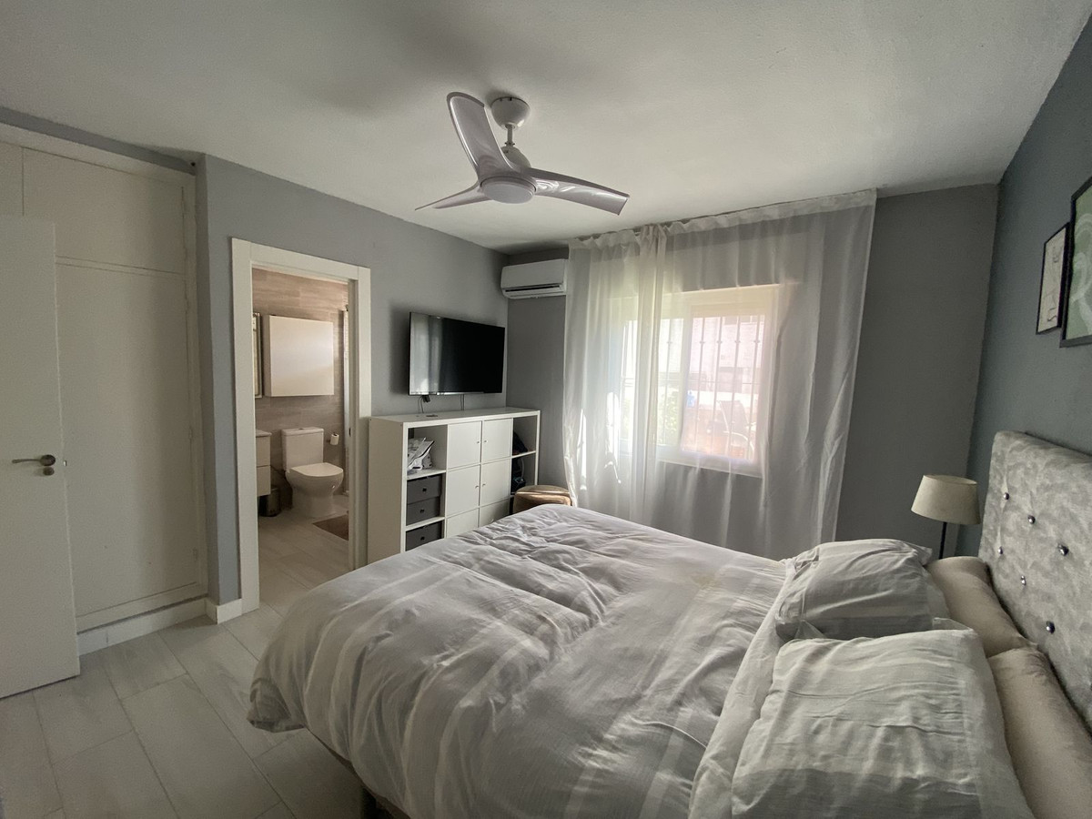 Tussenverdieping Appartement in New Golden Mile-11