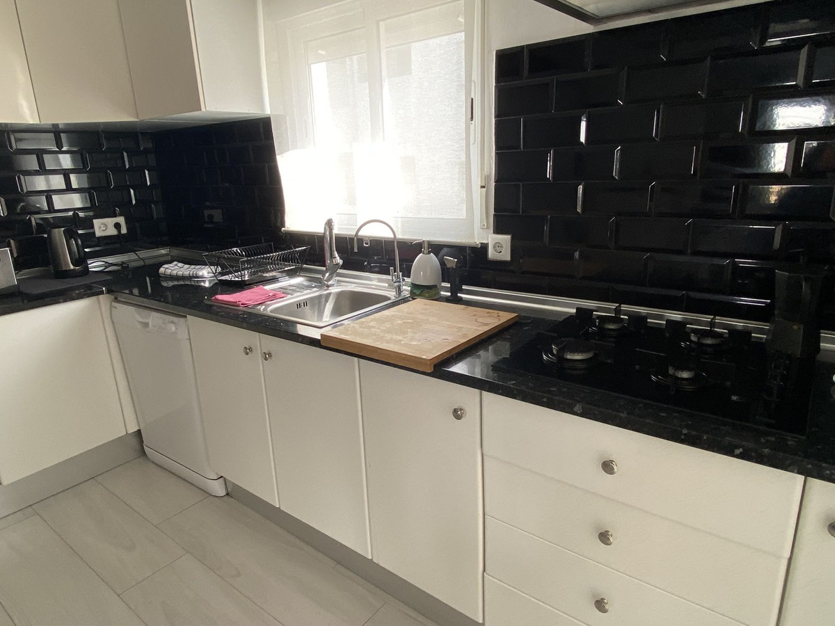 Tussenverdieping Appartement in New Golden Mile-8