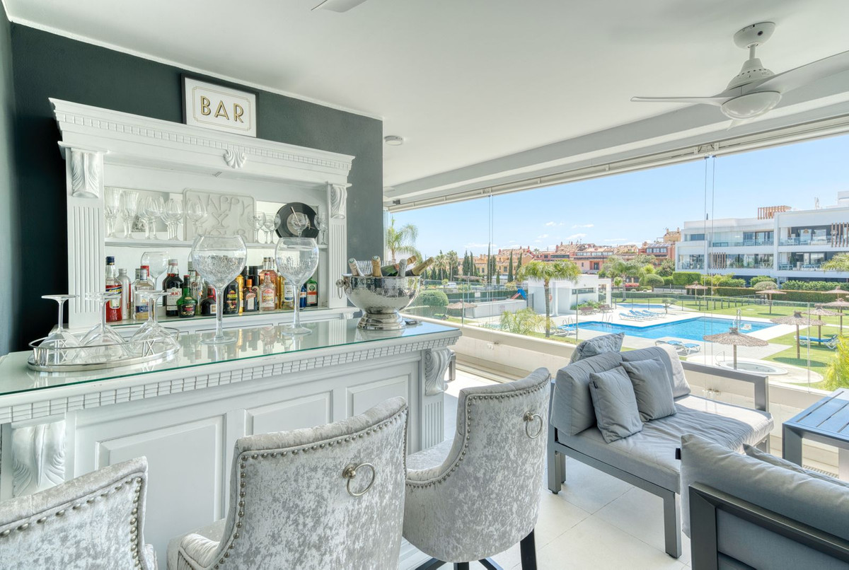 Tussenverdieping Appartement in New Golden Mile-1