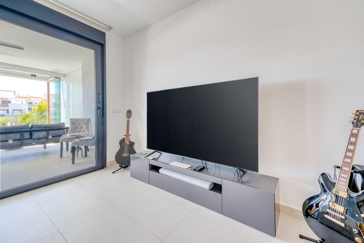 Tussenverdieping Appartement in New Golden Mile-10