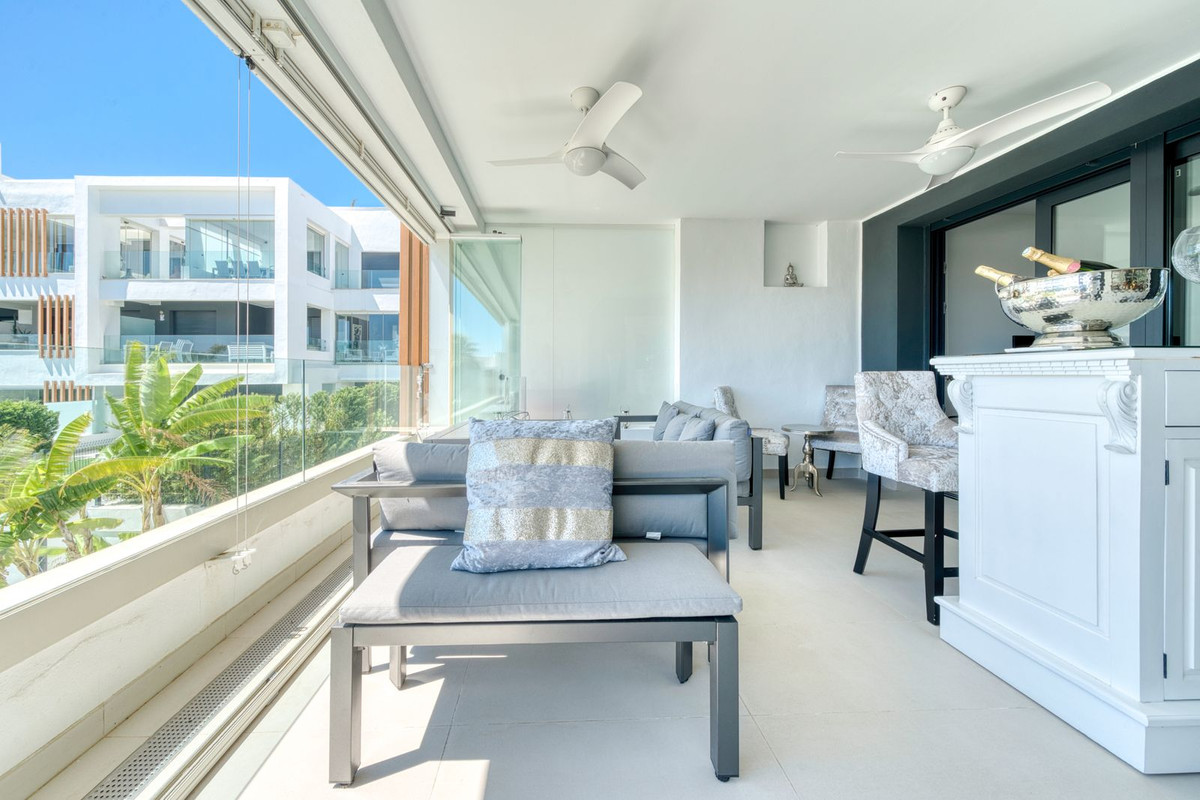 Tussenverdieping Appartement in New Golden Mile-17