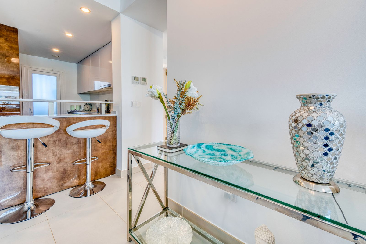 Tussenverdieping Appartement in New Golden Mile-22