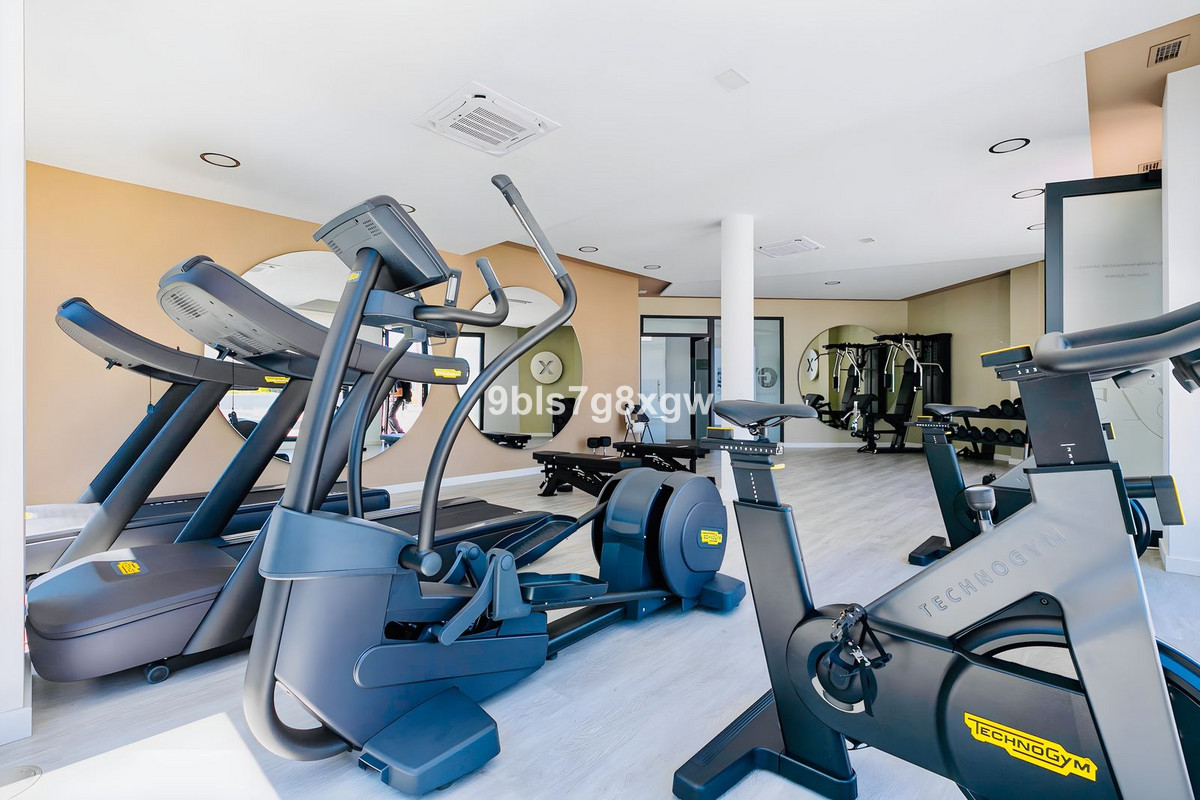 Appartement te koop in New Golden Mile | 3 slaapkamers H5048293