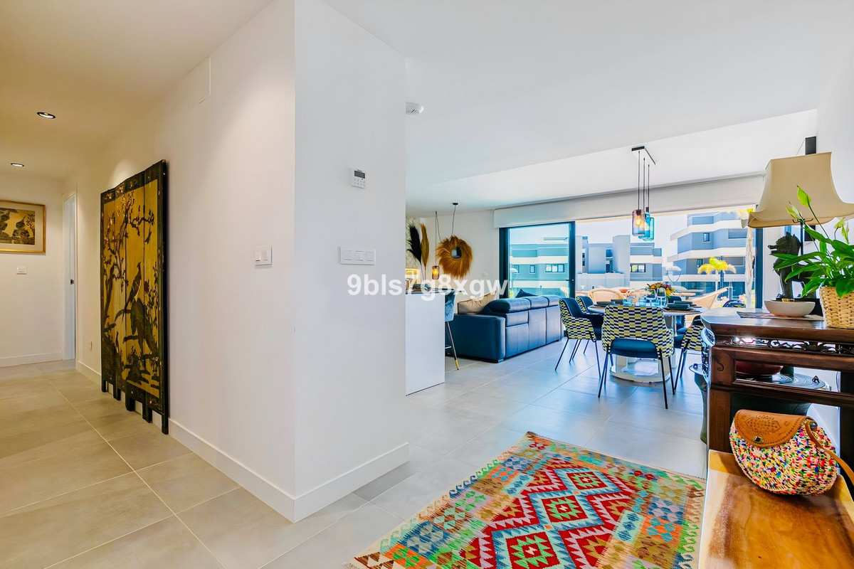 Appartement te koop in New Golden Mile | 3 slaapkamers H5048293