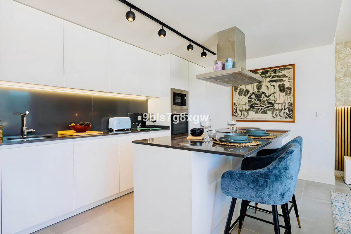 Appartement te koop in New Golden Mile | 3 slaapkamers H5048293
