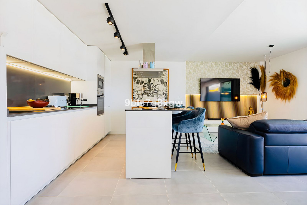 Appartement te koop in New Golden Mile | 3 slaapkamers H5048293