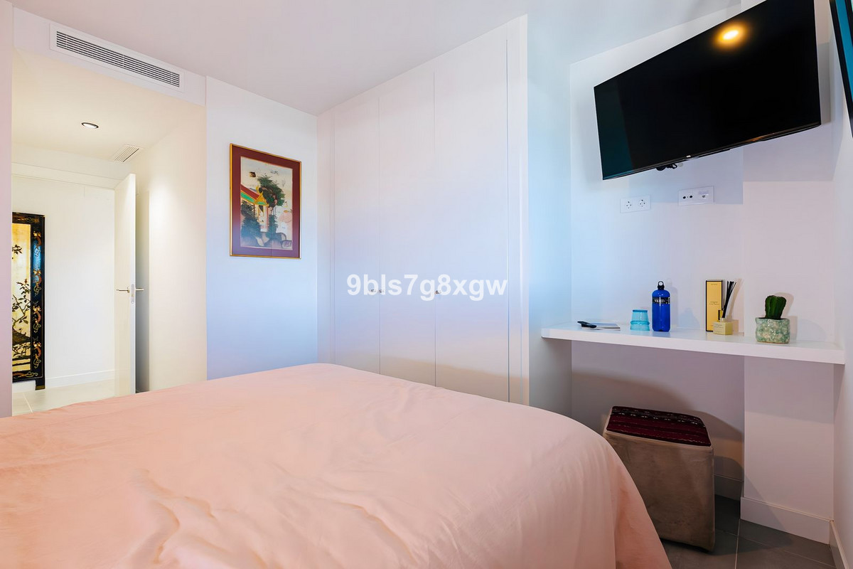 Appartement te koop in New Golden Mile | 3 slaapkamers H5048293