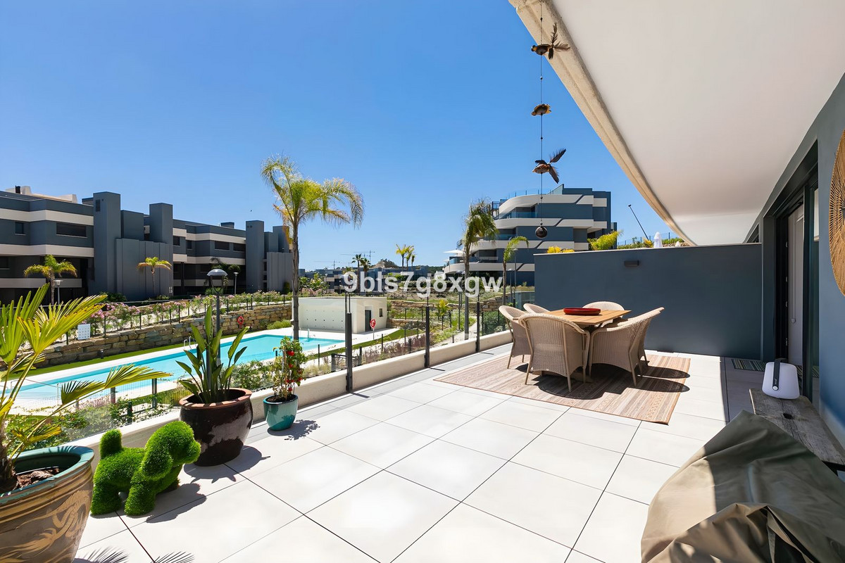 Appartement te koop in New Golden Mile | 3 slaapkamers H5048293