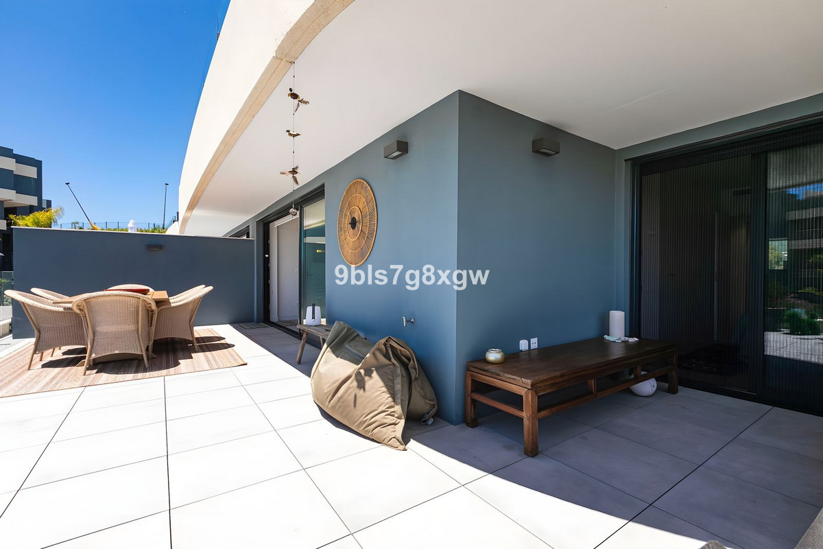 Appartement te koop in New Golden Mile | 3 slaapkamers H5048293