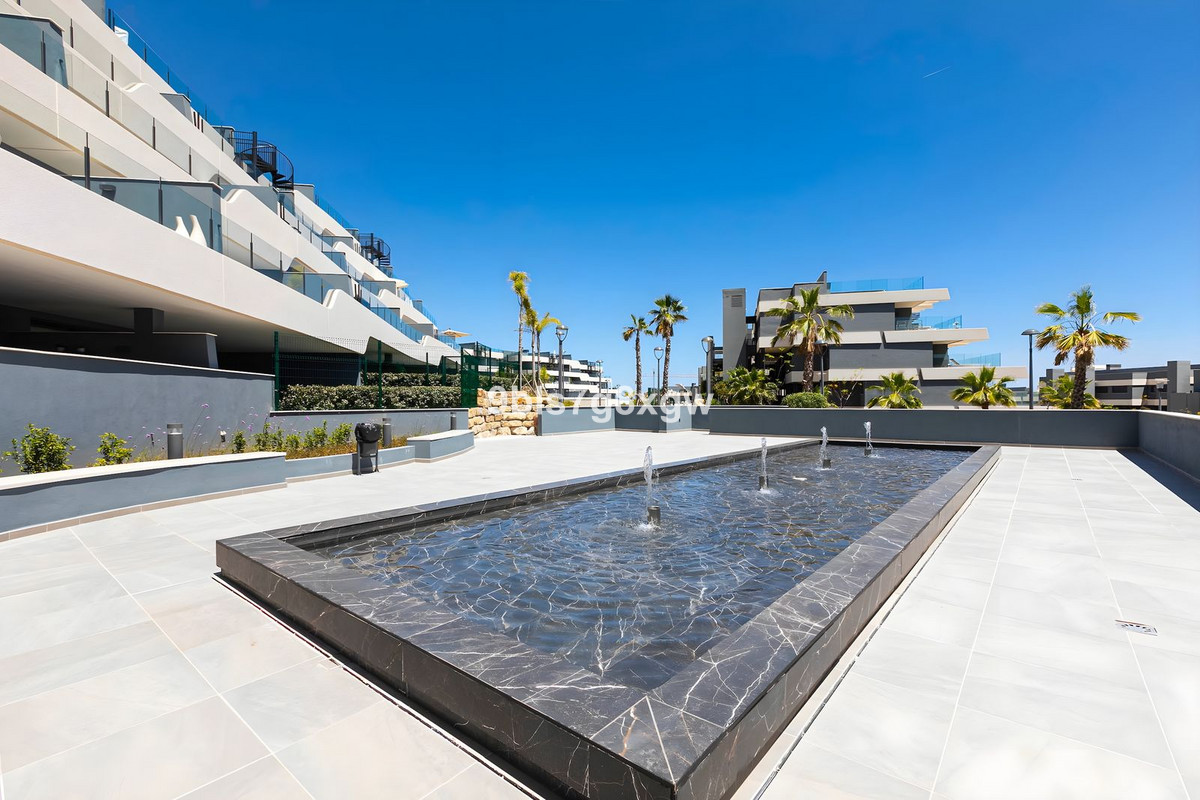 Appartement te koop in New Golden Mile | 3 slaapkamers H5048293