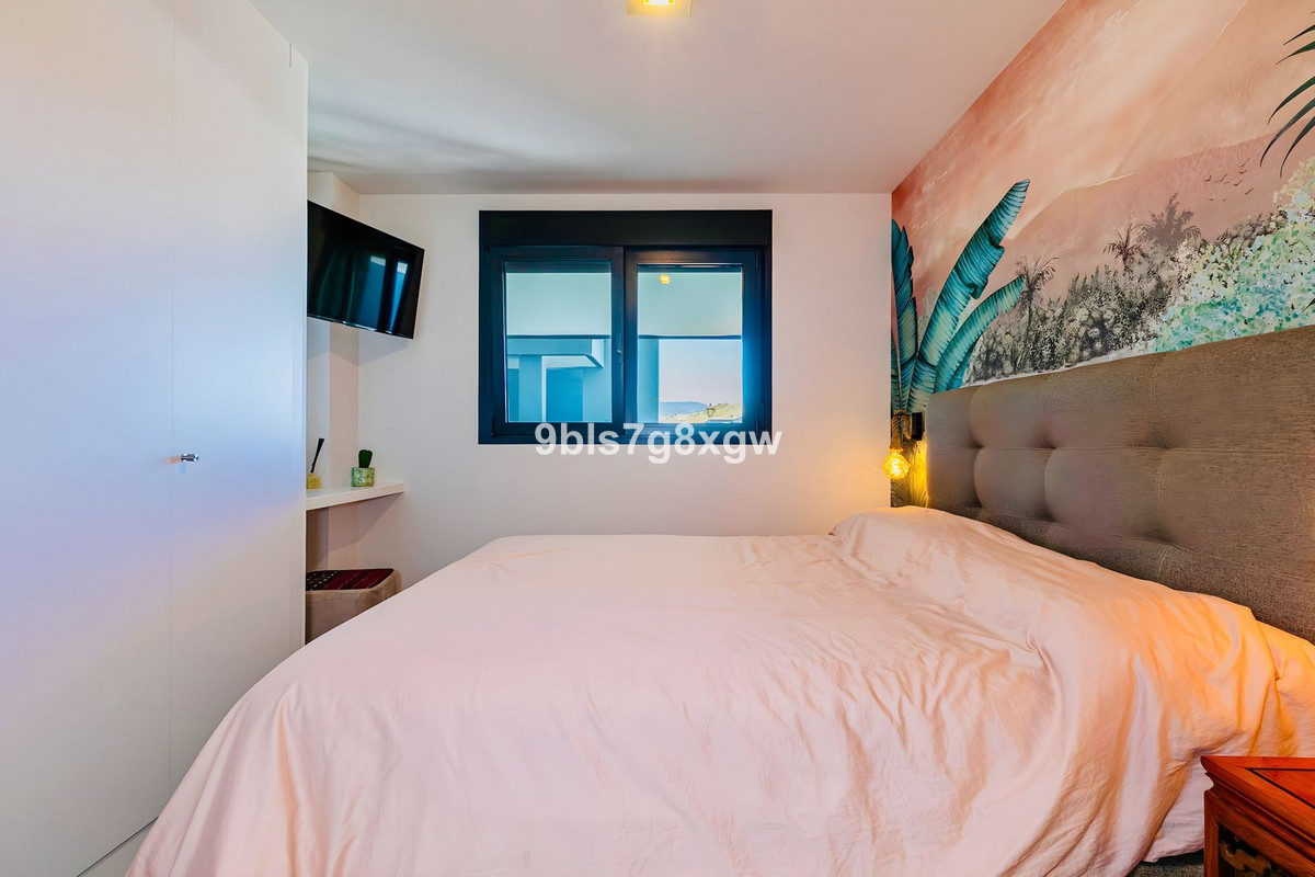 Appartement te koop in New Golden Mile | 3 slaapkamers H5048293
