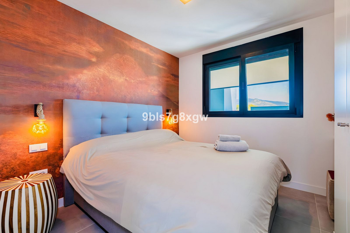 Appartement te koop in New Golden Mile | 3 slaapkamers H5048293