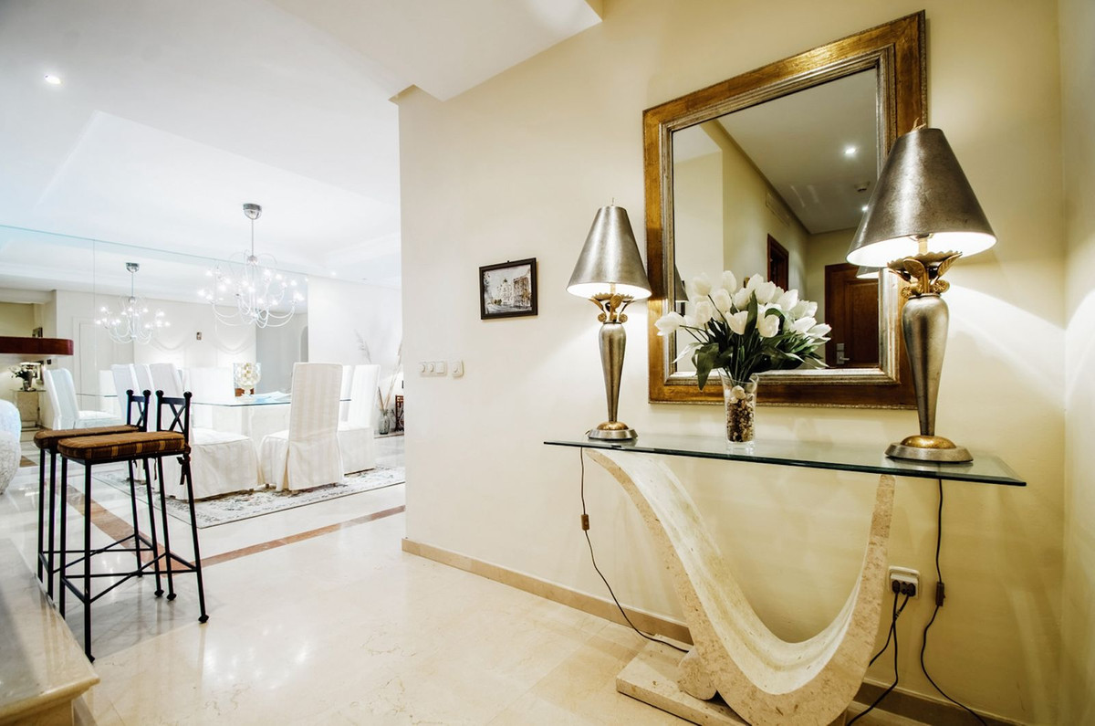 Appartement te koop in New Golden Mile | 2 slaapkamers H5048380