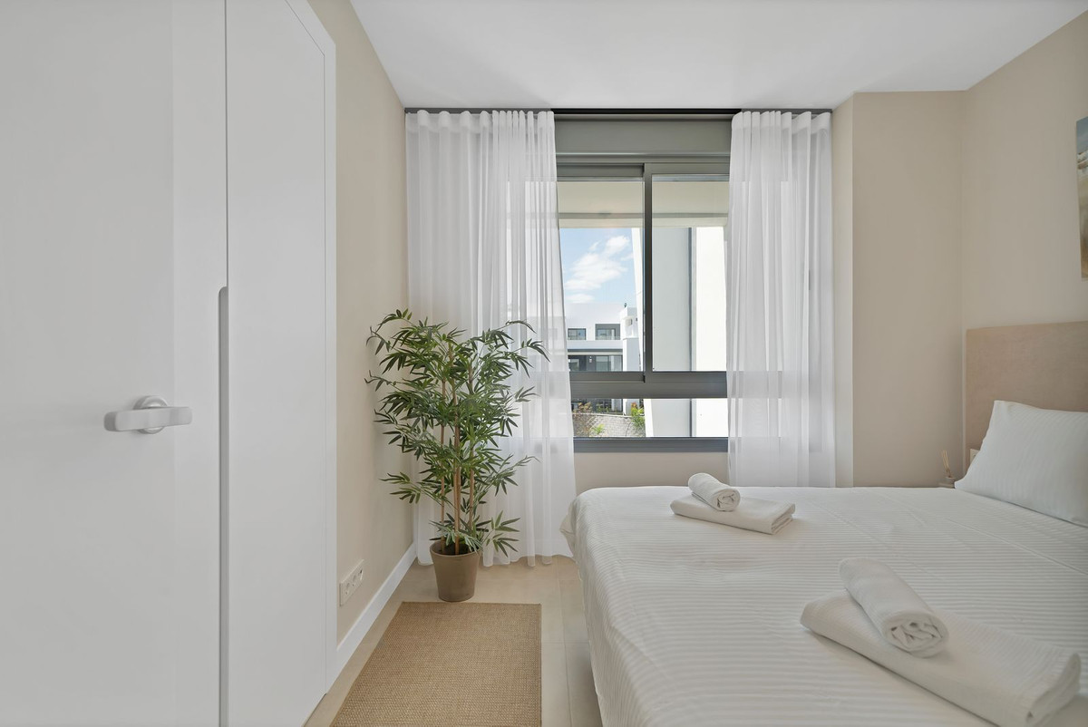 Appartement te koop in New Golden Mile | 3 slaapkamers H5049541