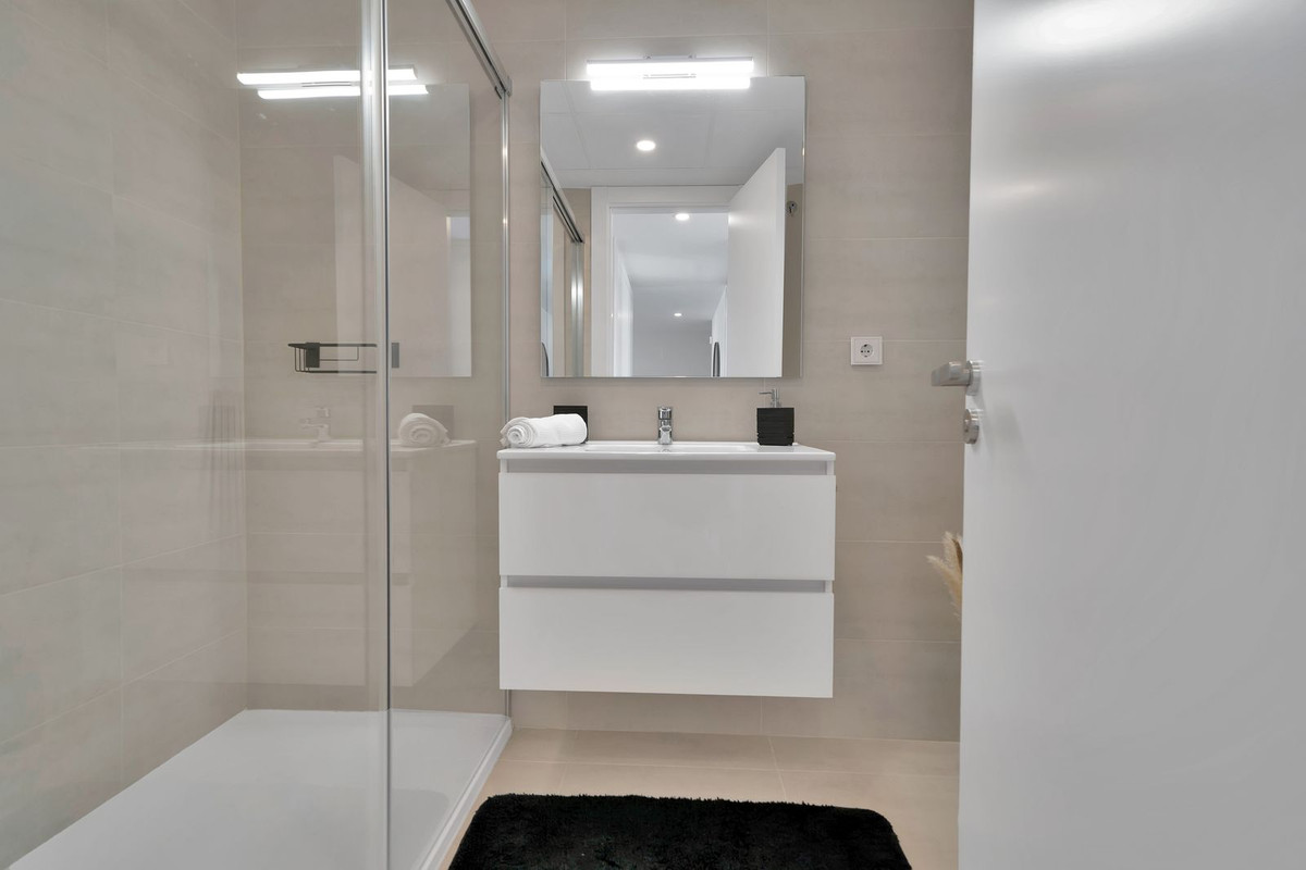 Appartement te koop in New Golden Mile | 3 slaapkamers H5049541