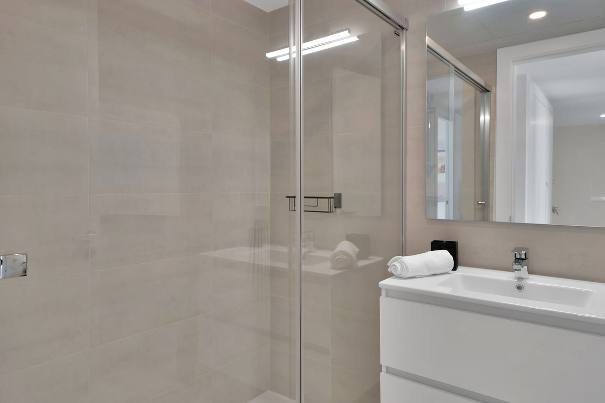 Appartement te koop in New Golden Mile | 3 slaapkamers H5049541