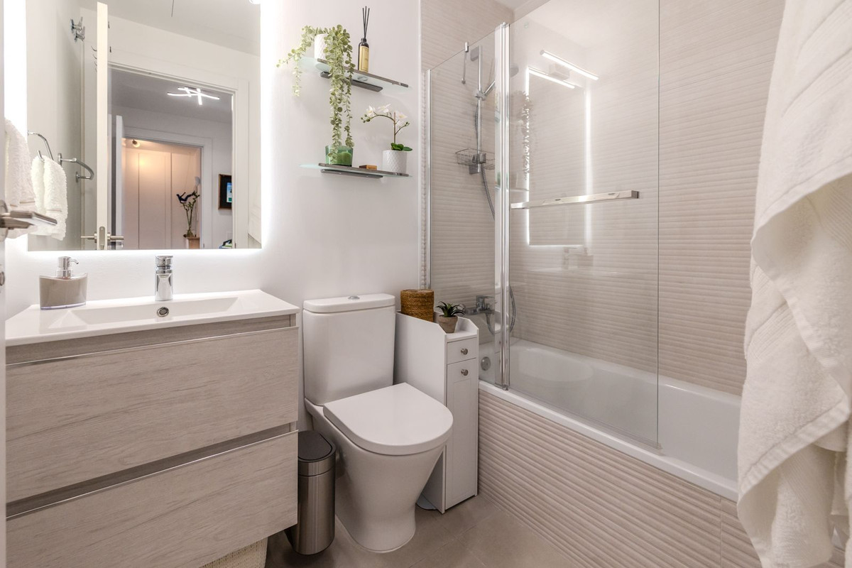 Appartement te koop in New Golden Mile | 2 slaapkamers H5079931
