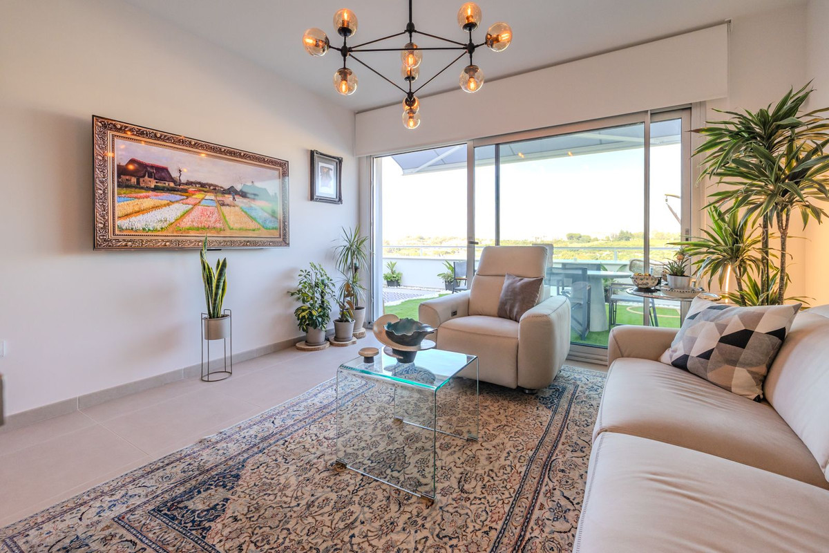 Appartement te koop in New Golden Mile | 2 slaapkamers H5079931