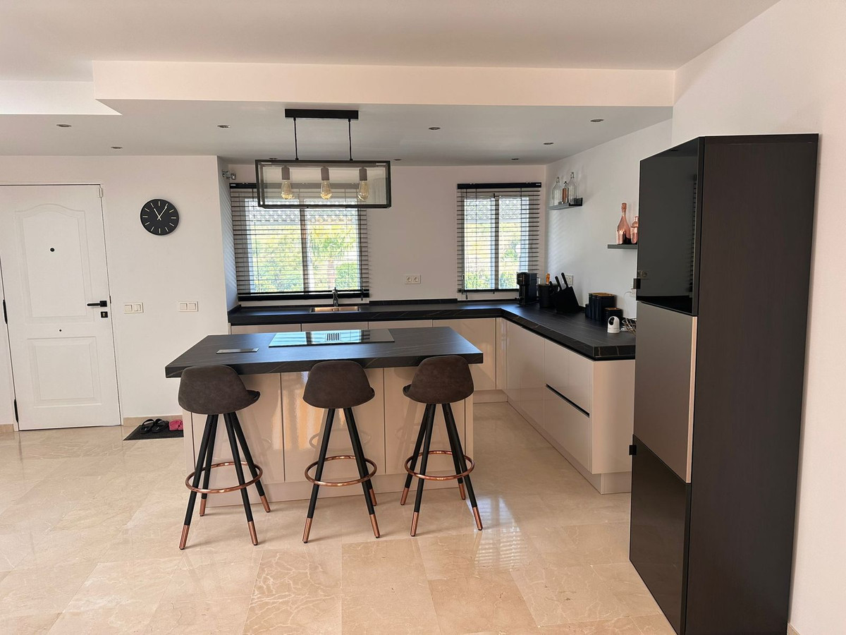 Appartement te koop in New Golden Mile | 2 slaapkamers H5081131