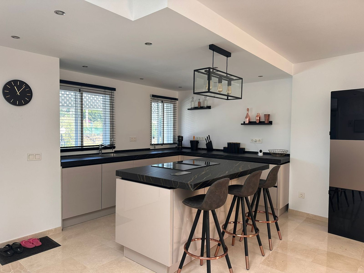 Appartement te koop in New Golden Mile | 2 slaapkamers H5081131