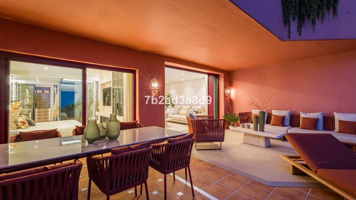 Appartement te koop in New Golden Mile | 3 slaapkamers H5104108