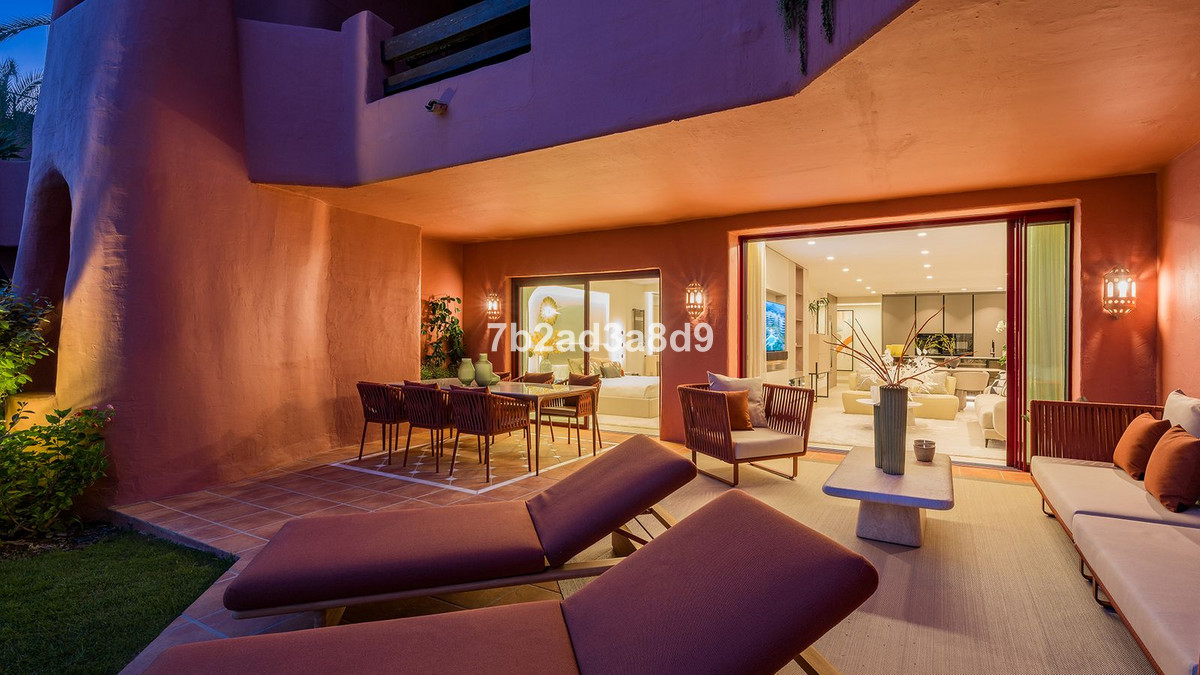 Appartement te koop in New Golden Mile | 3 slaapkamers H5104108