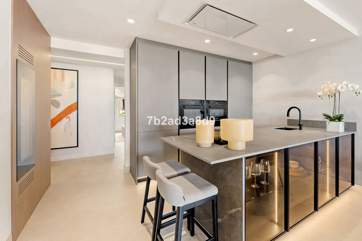 Appartement te koop in New Golden Mile | 3 slaapkamers H5104108