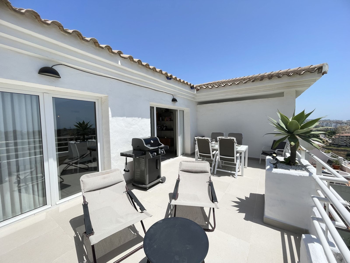 Appartement te koop in New Golden Mile | 3 slaapkamers H5106865