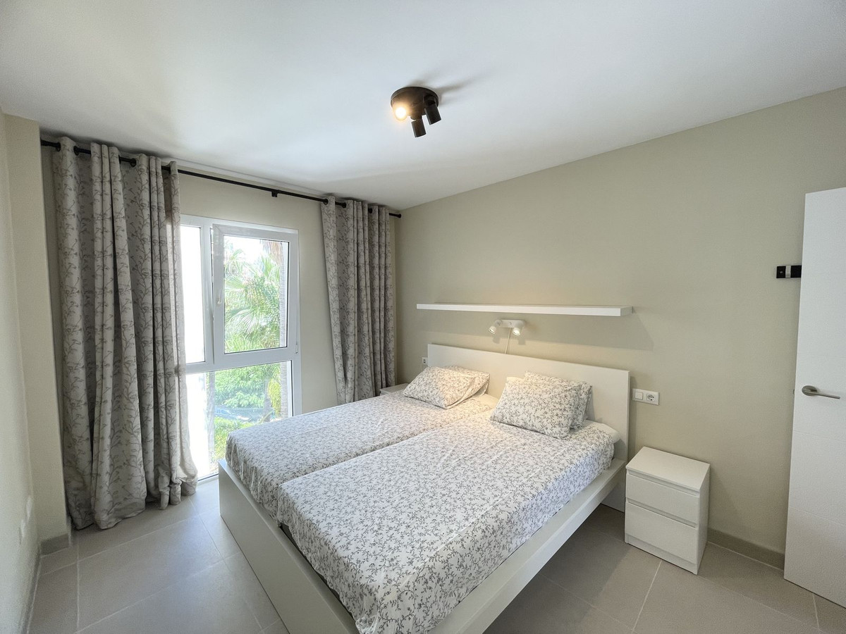 Appartement te koop in New Golden Mile | 3 slaapkamers H5106865