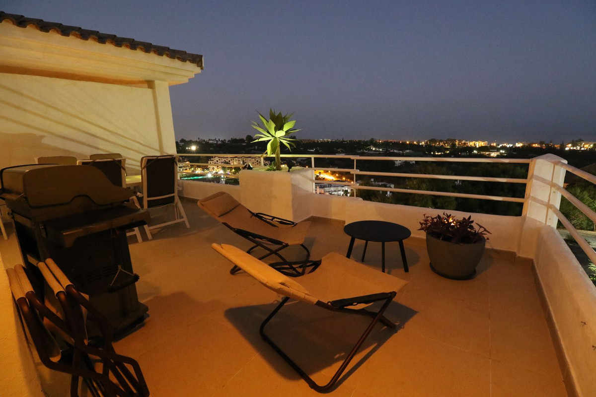 Appartement te koop in New Golden Mile | 3 slaapkamers H5106865