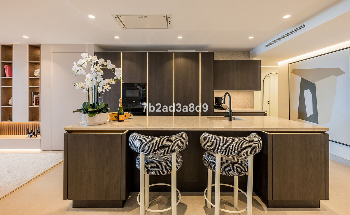 Appartement te koop in New Golden Mile | 4 slaapkamers H5107813