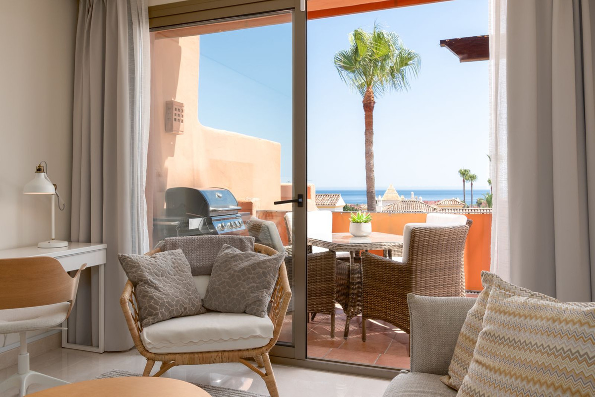 Appartement te koop in New Golden Mile | 1 slaapkamers H5110213