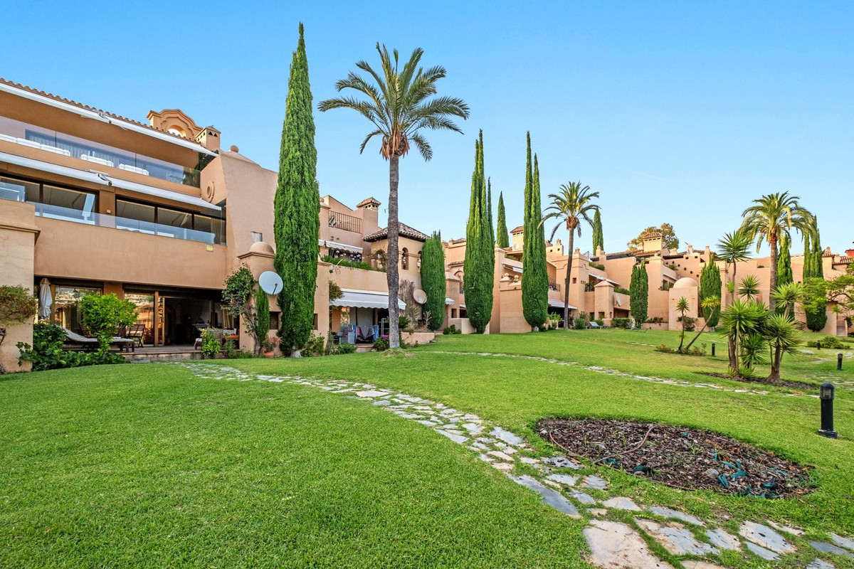 Appartement te koop in New Golden Mile | 2 slaapkamers H5116570