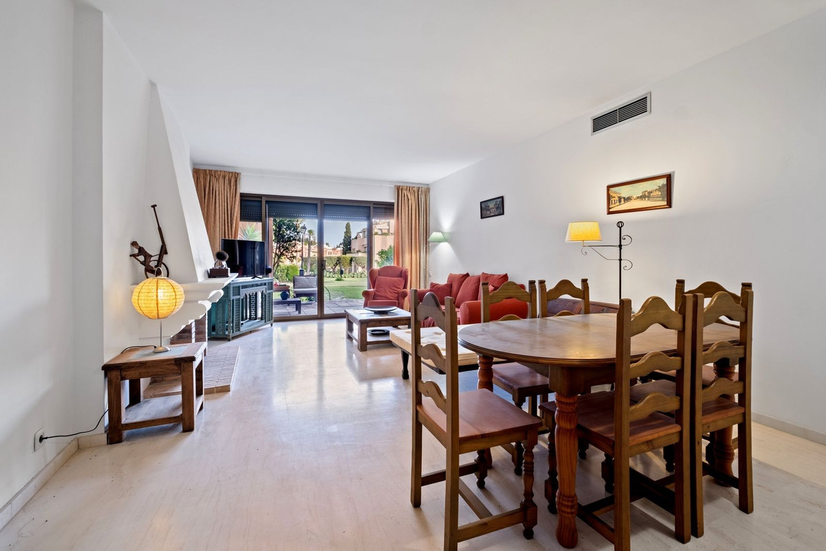 Appartement te koop in New Golden Mile | 2 slaapkamers H5116570