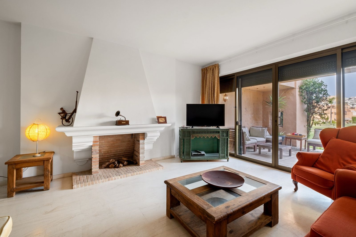 Appartement te koop in New Golden Mile | 2 slaapkamers H5116570