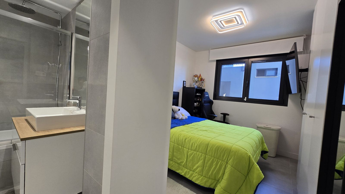 Appartement te koop in New Golden Mile | 3 slaapkamers H5120578