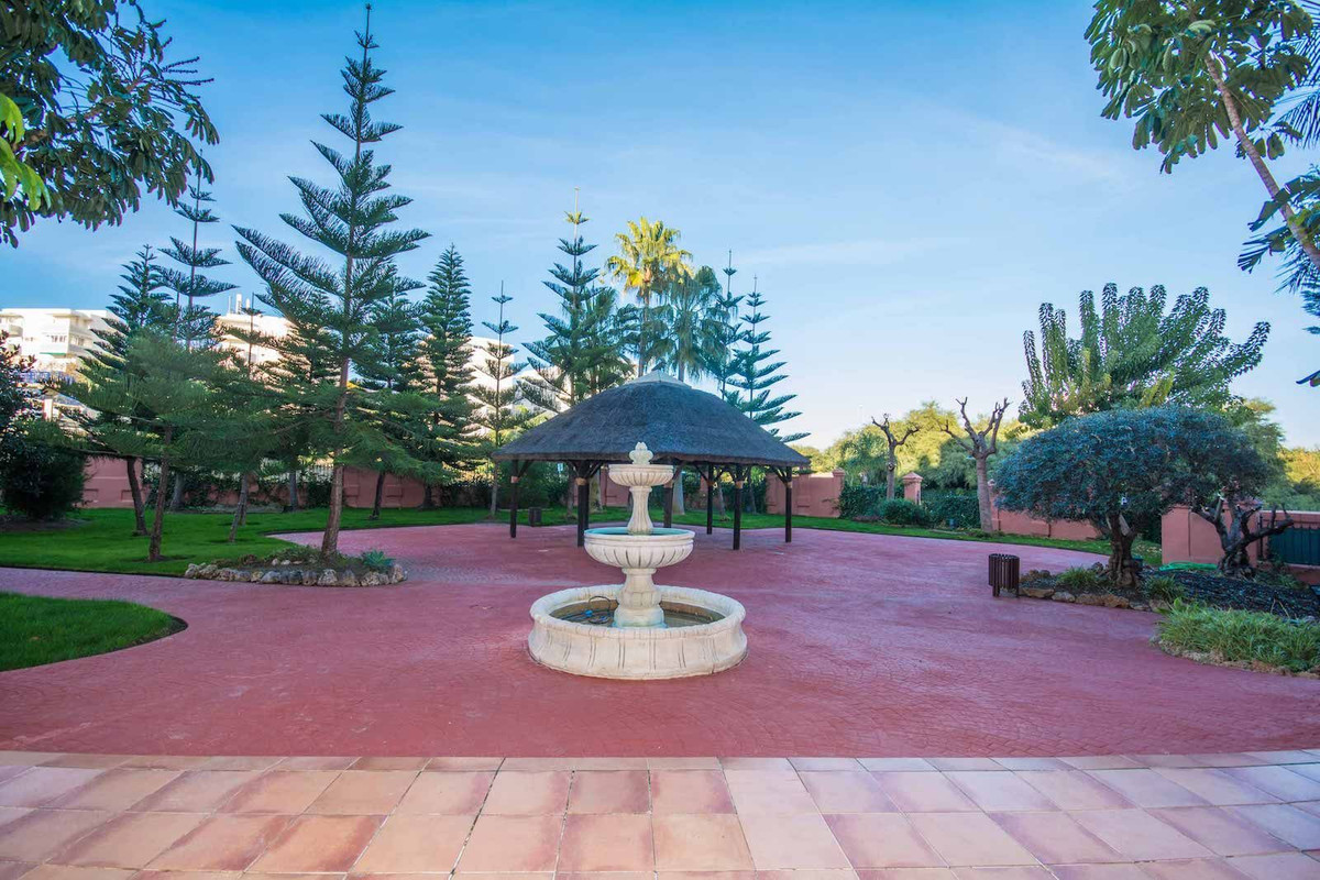 Appartement te koop in New Golden Mile | 4 slaapkamers H5127307