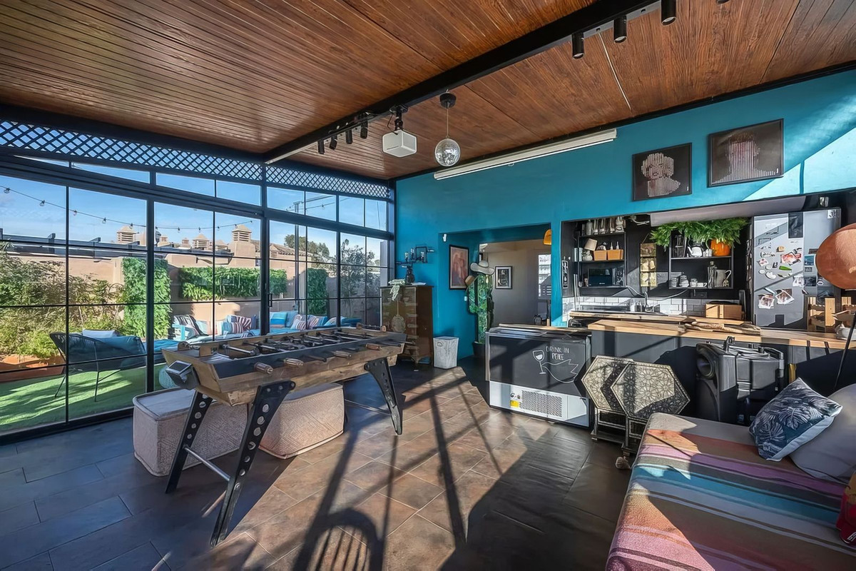 Appartement te koop in New Golden Mile | 3 slaapkamers H5129779