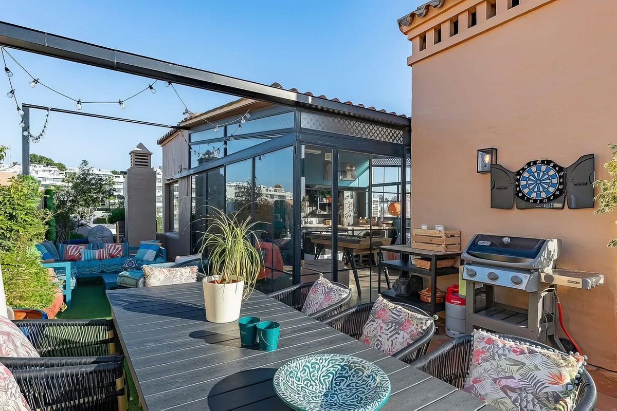 Appartement te koop in New Golden Mile | 3 slaapkamers H5129779