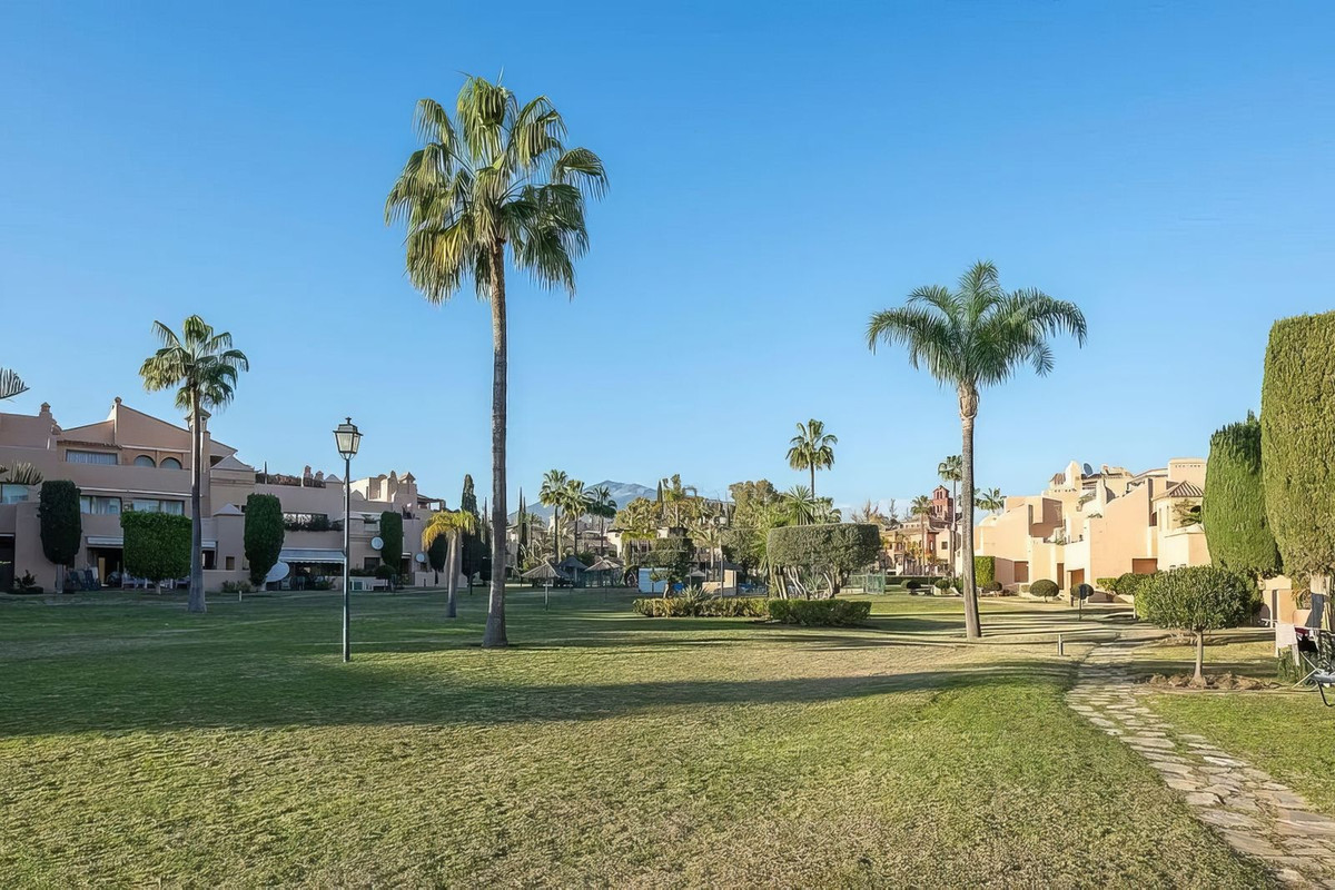 Appartement te koop in New Golden Mile | 3 slaapkamers H5129779