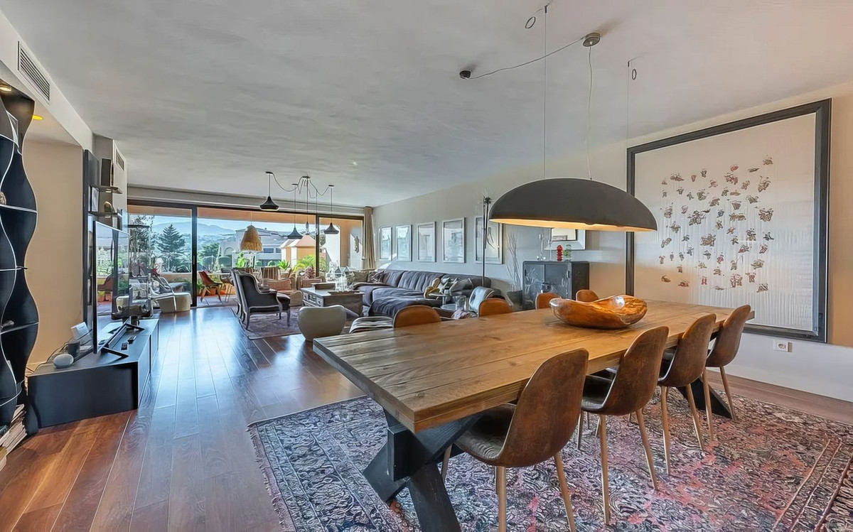 Appartement te koop in New Golden Mile | 3 slaapkamers H5129779